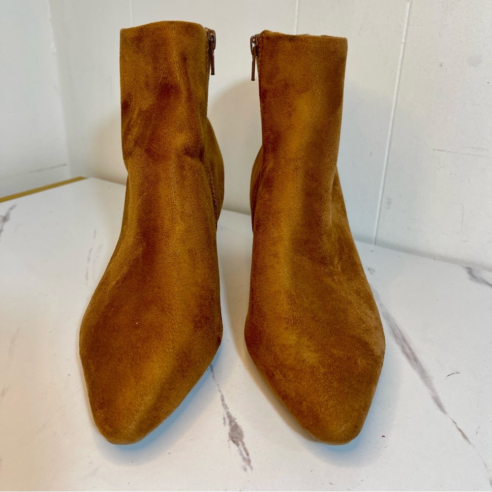 Target Mustard/Brown Suede Pointed Toe Kitten Heel Ankle Boots Size 7M - Picture 3 of 8